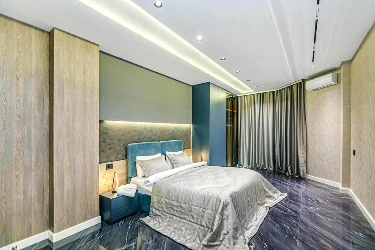 MARRIOTT Apartment NIGHT MOON
