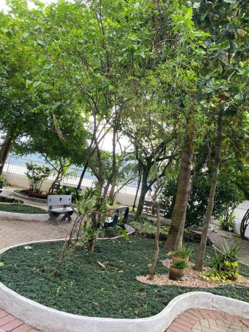 Apartamento em São Vicente Pé na areia