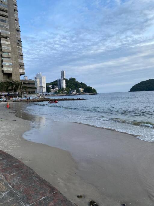 Apartamento em São Vicente Pé na areia