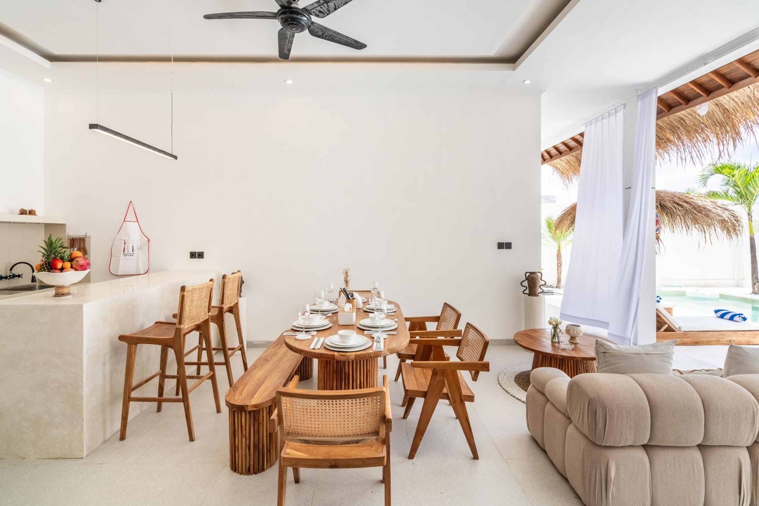 Casa Bonita 3BR Central Canggu view 3