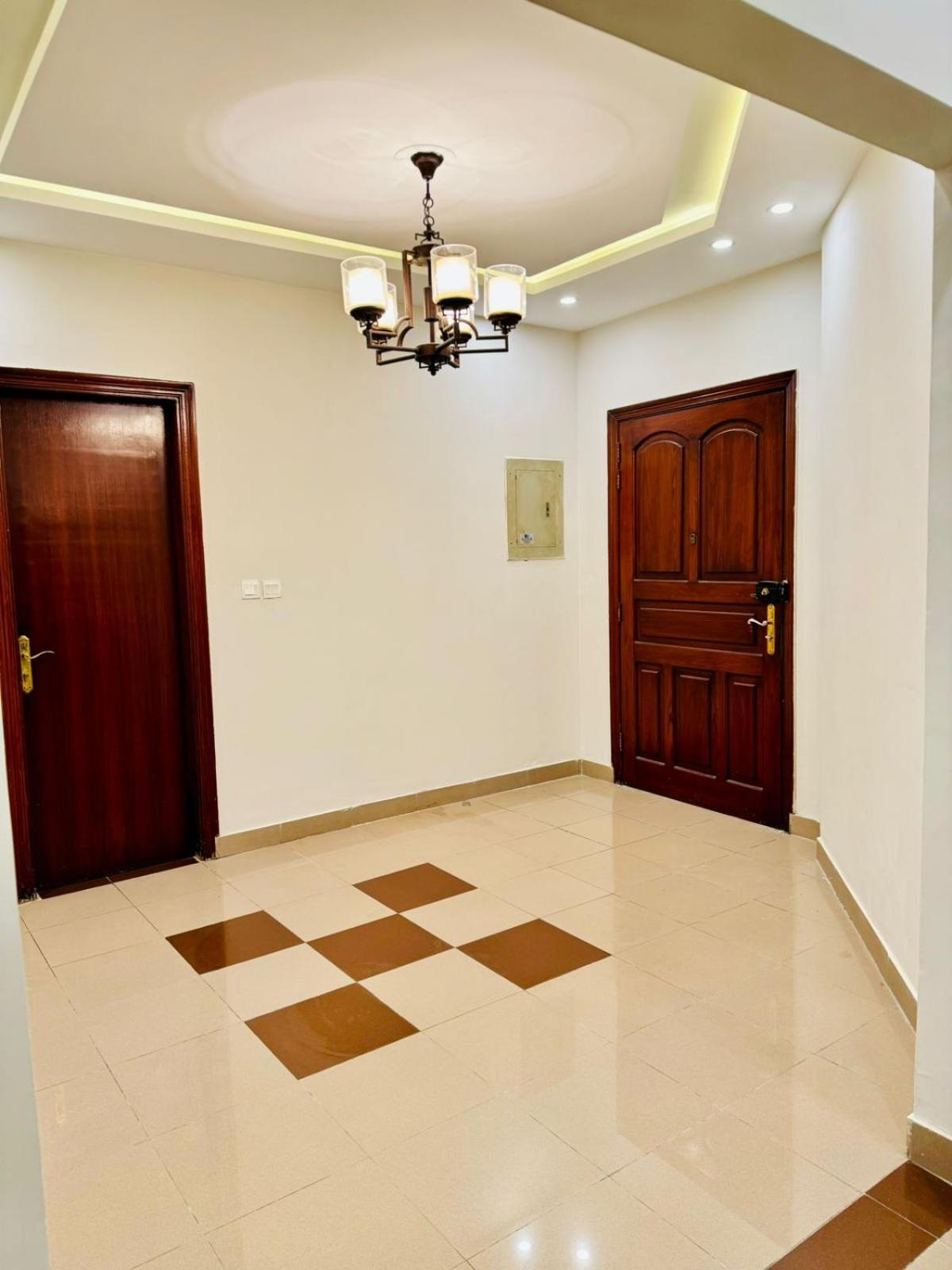 Abu Dhabi Tower Luxurious Apartments - LMY Islamabad