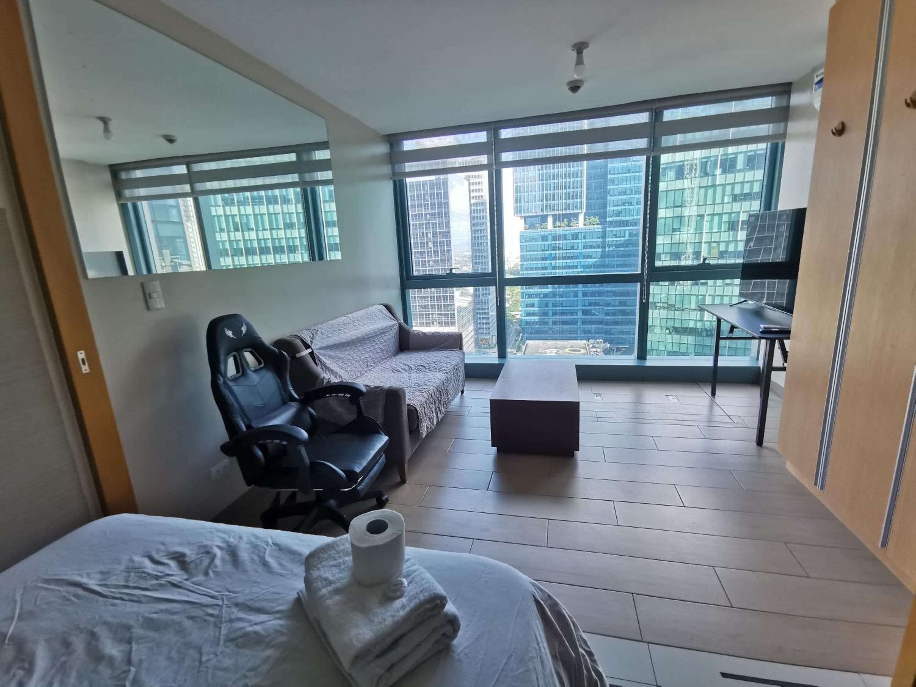 One Uptown Residence BGC One Bedroom