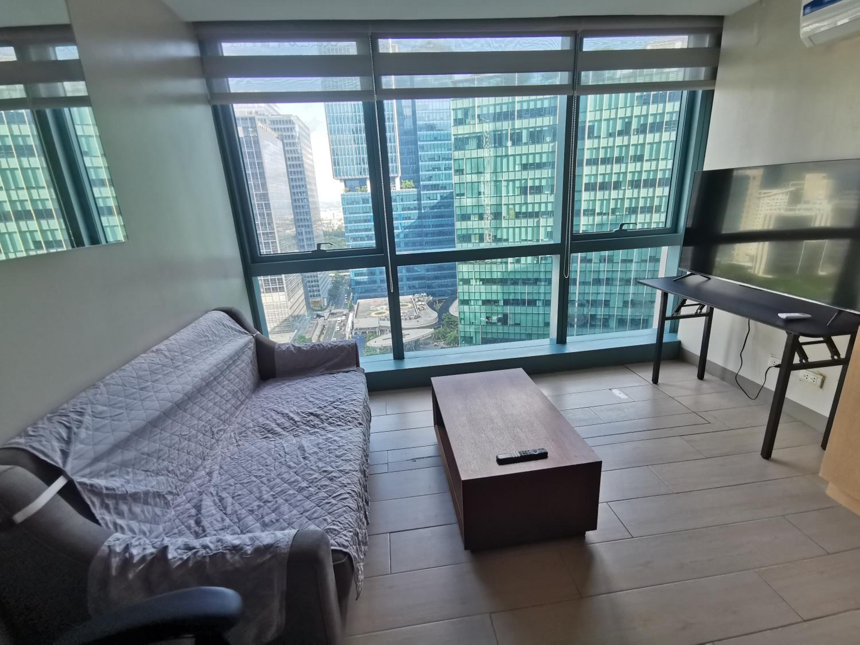 One Uptown Residence BGC One Bedroom