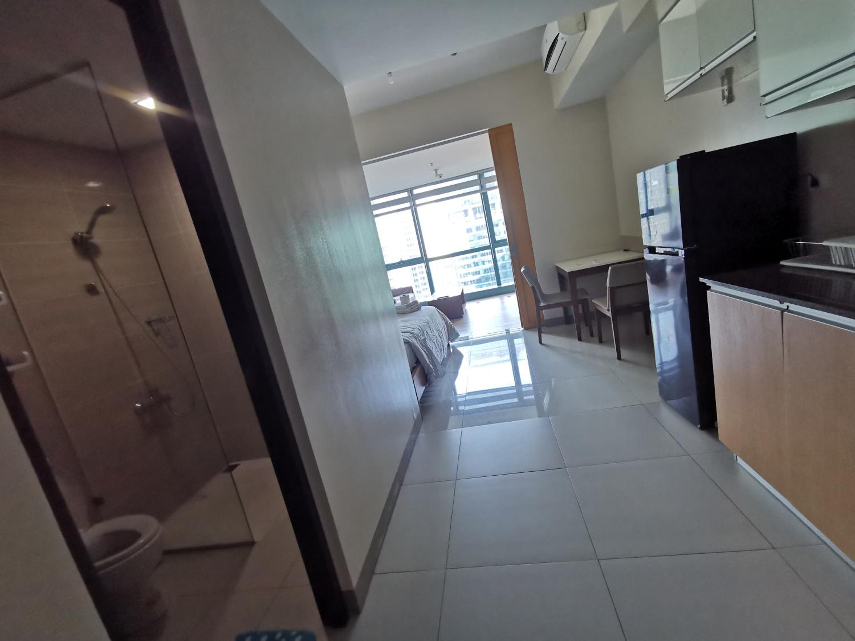 One Uptown Residence BGC One Bedroom