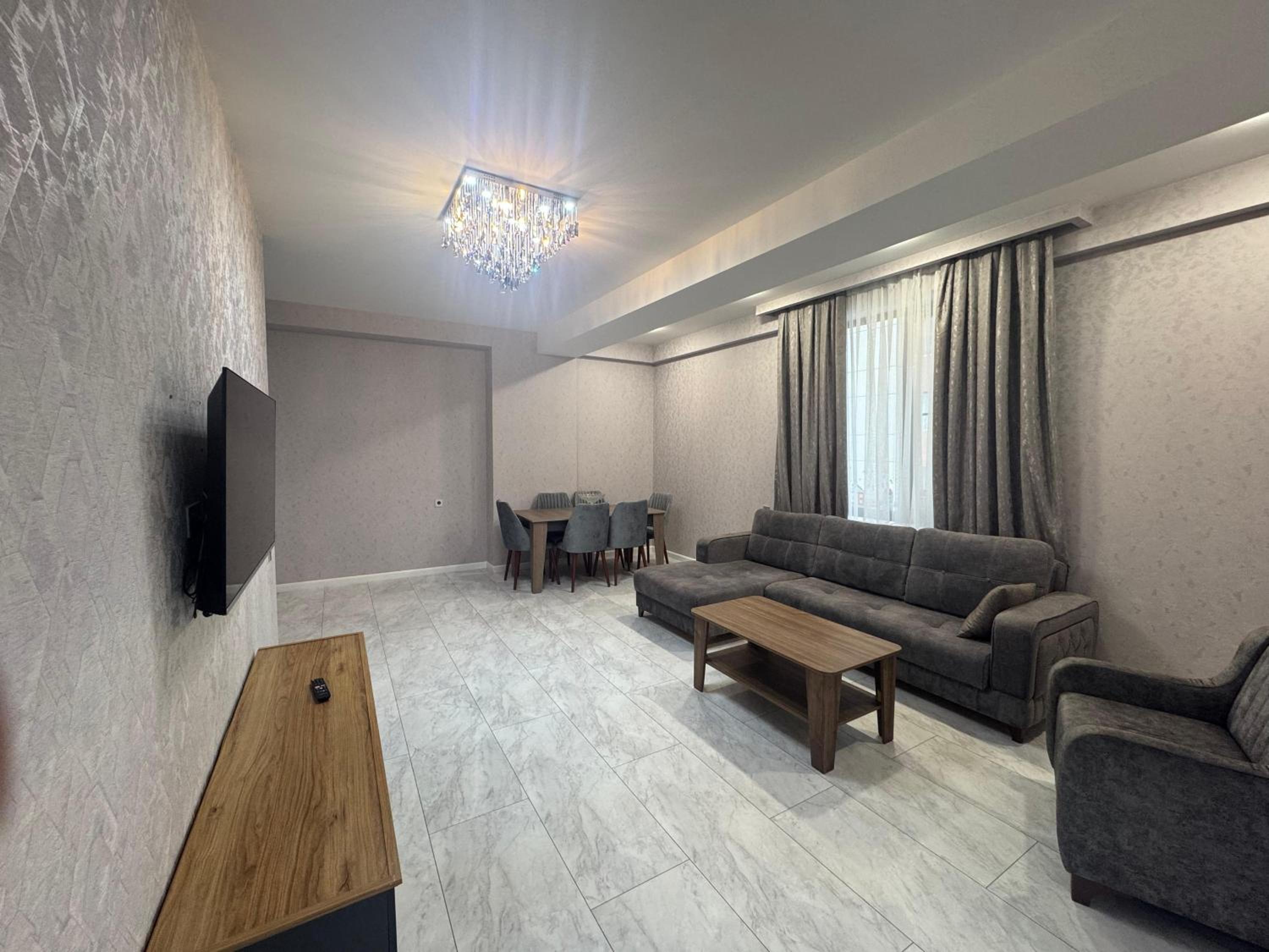 Central Elegance Suite