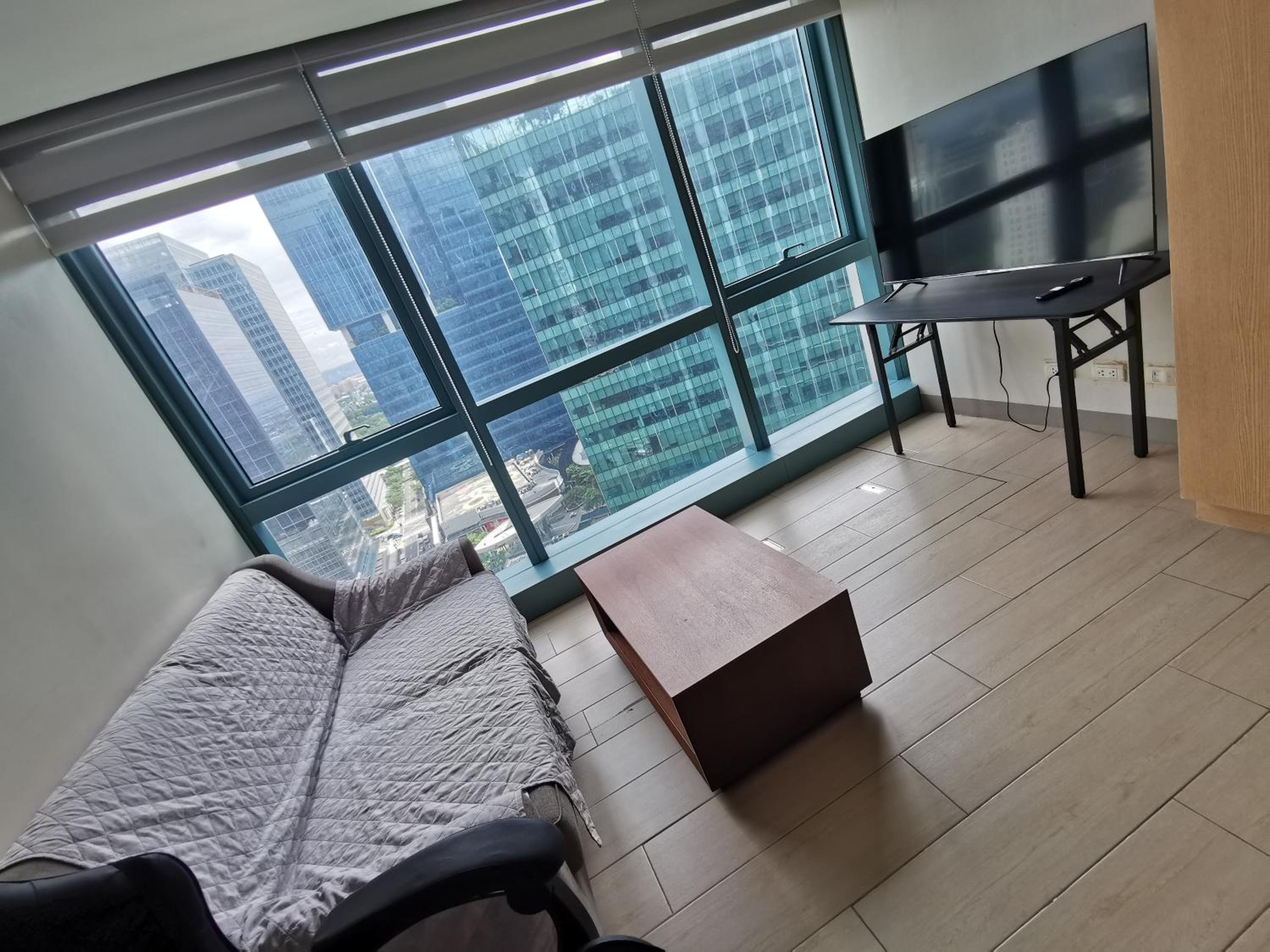 One Uptown Residence BGC One Bedroom