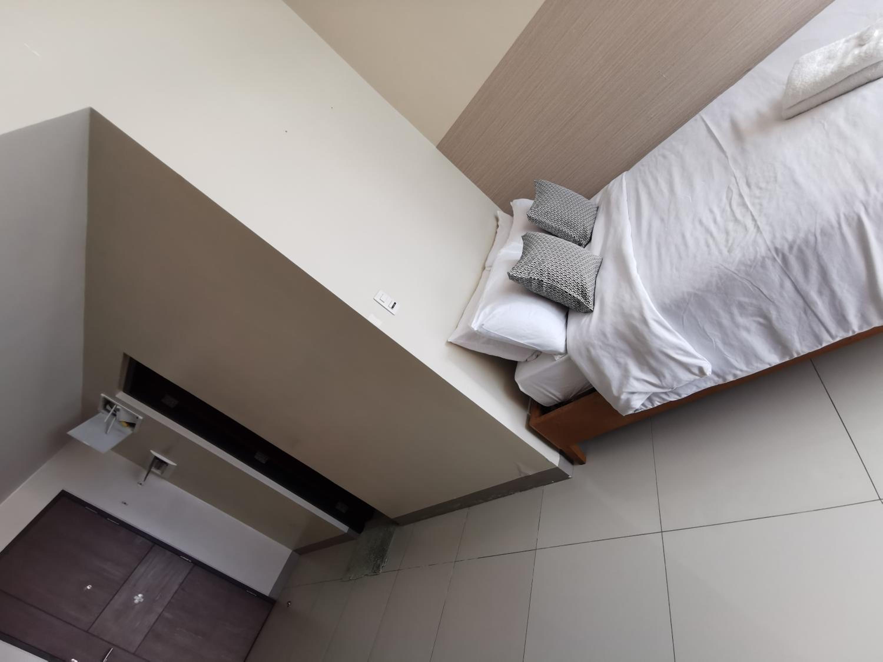 One Uptown Residence BGC One Bedroom