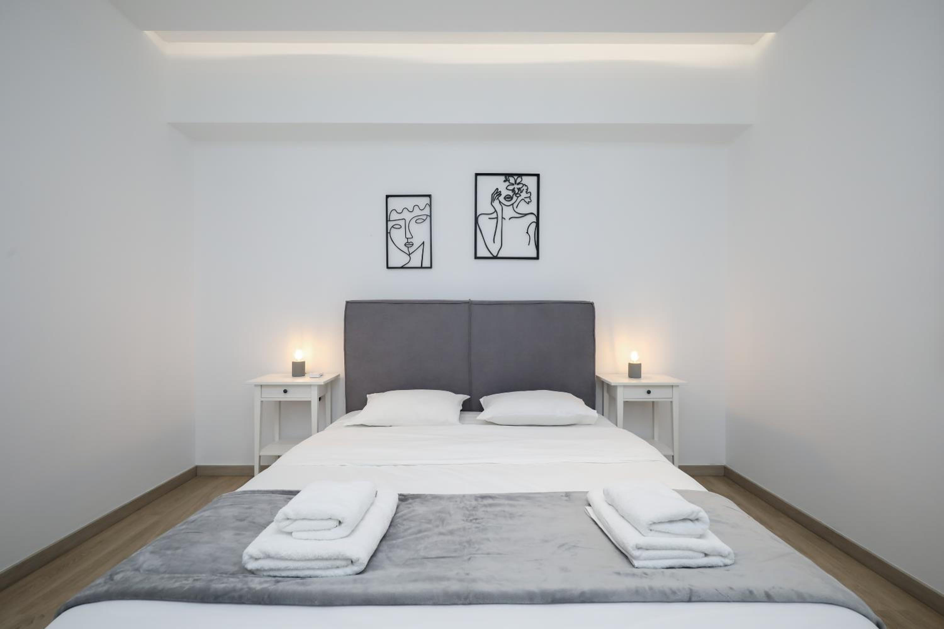 Glyfada Golden Residence - 3 bedroom - Greecing photo 4