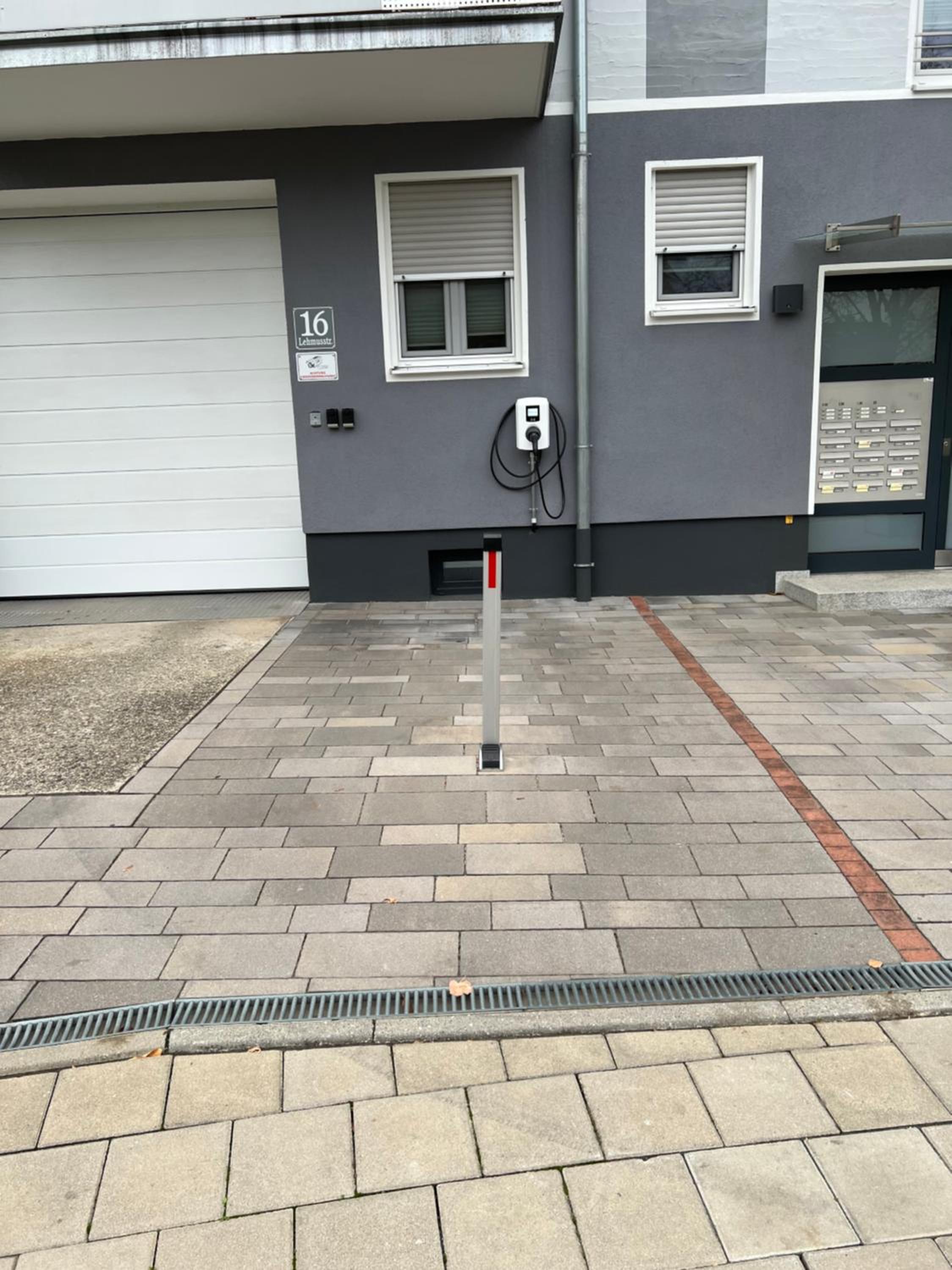 Große gemütliche Ferienwohnung mit Klimaanlage, Parkplatz inklusive TOP !
