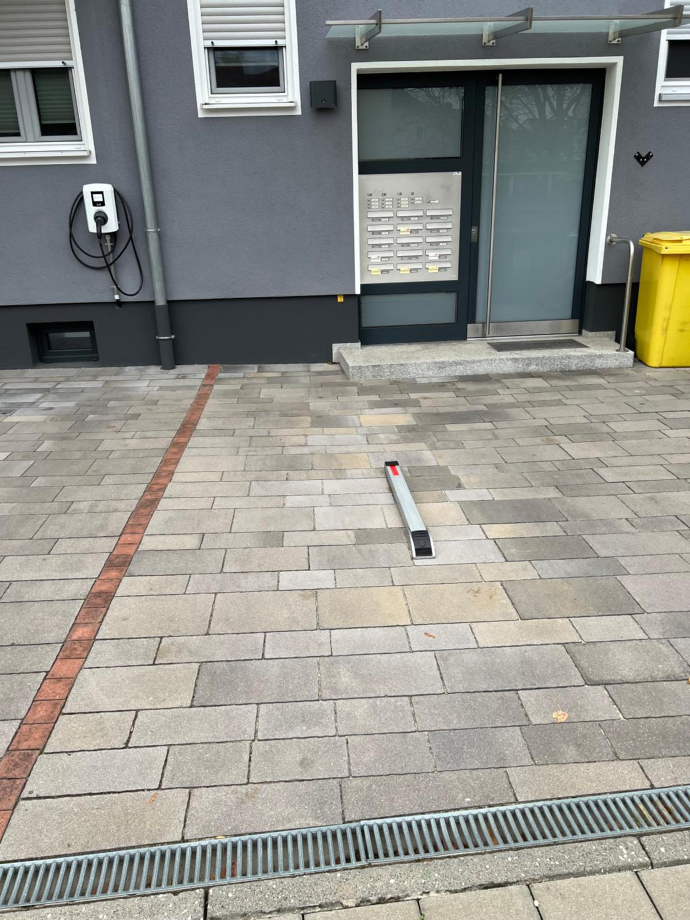 Große gemütliche Ferienwohnung mit Klimaanlage, Parkplatz inklusive TOP !