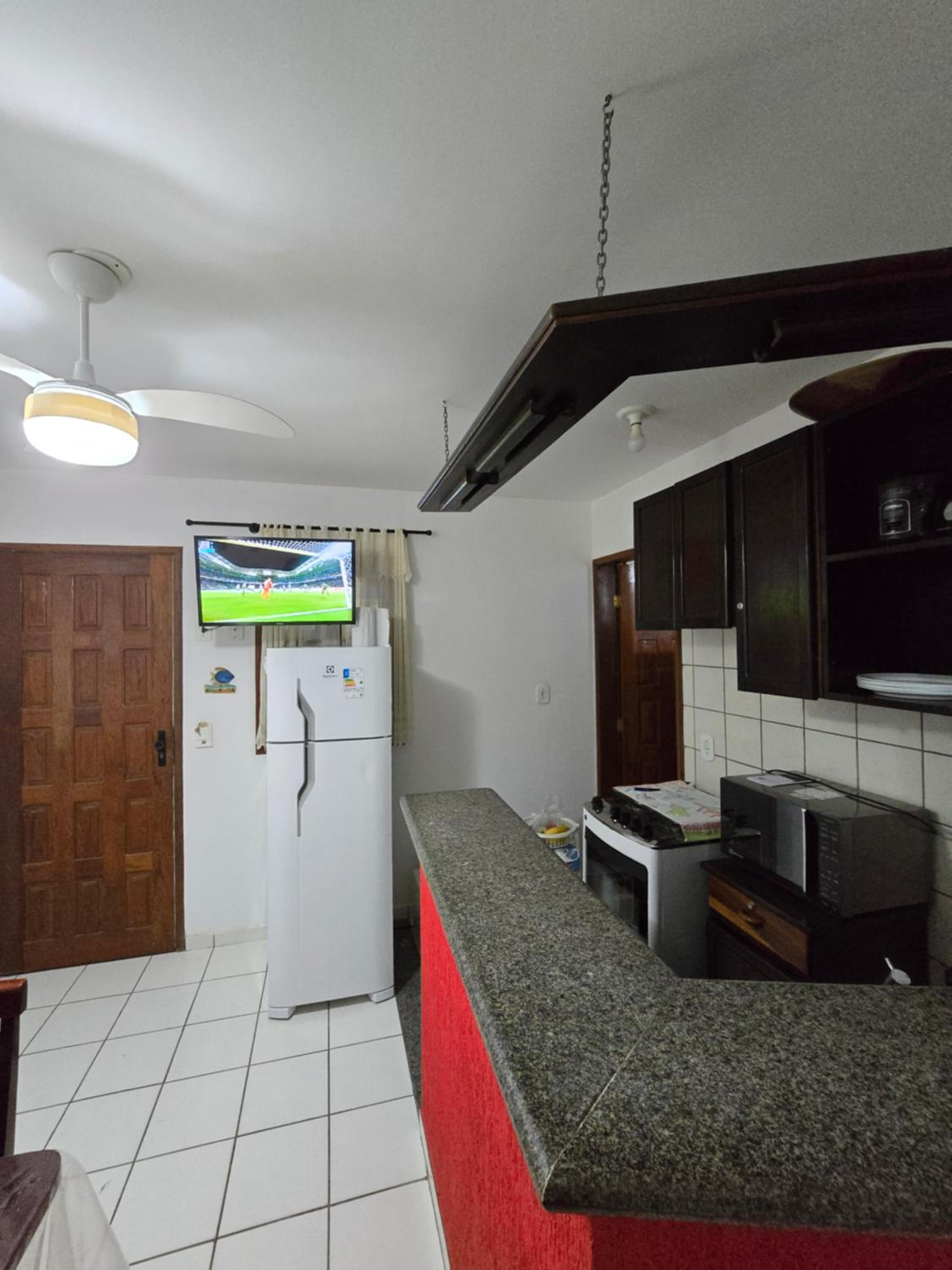 Apto Térreo Mobiliado com Piscina - 400m da Praia de Taperapuan, Próximo ao Axé Moi- Golden Dolphin Residence
