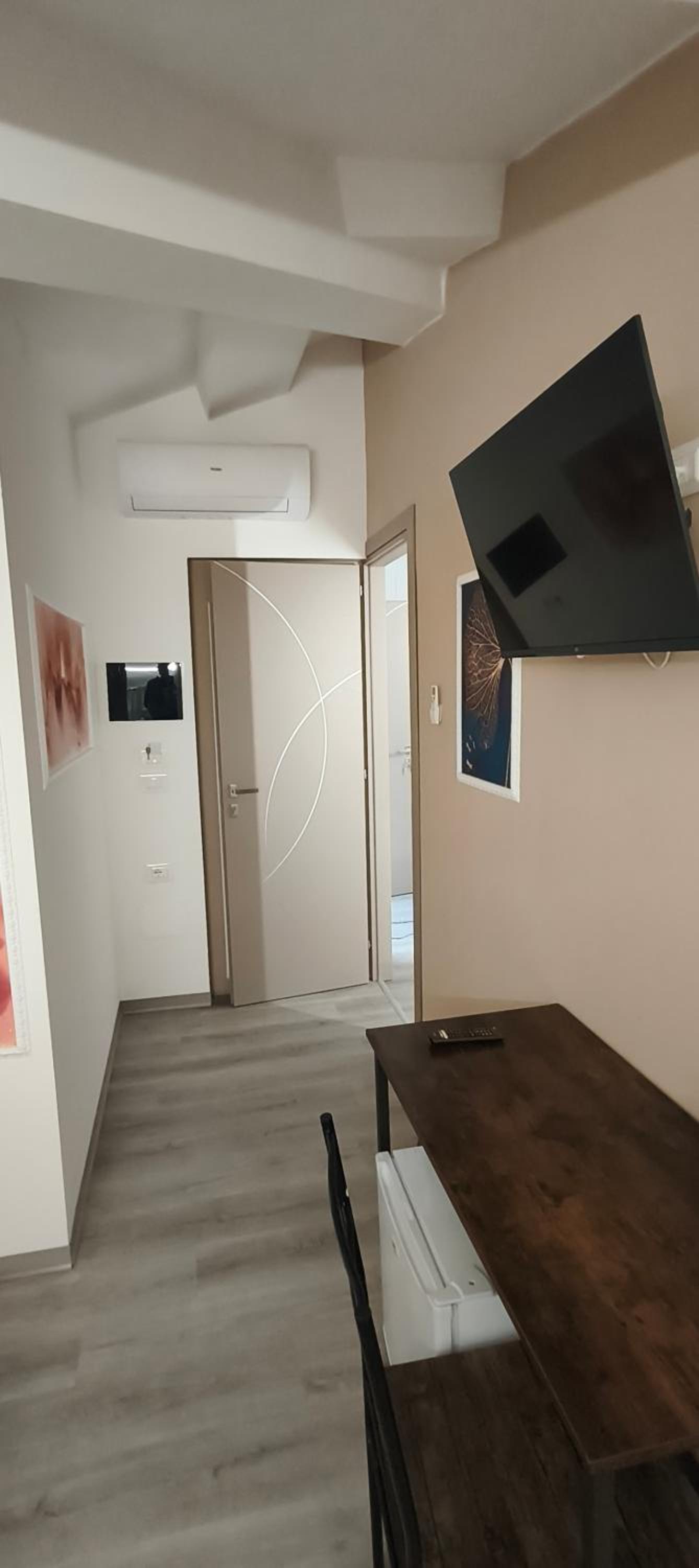 Photo 48