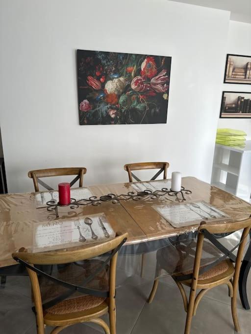 Appartement 70m2, entrée autonome, lit 180x200, terrasse privée, parking gratuit