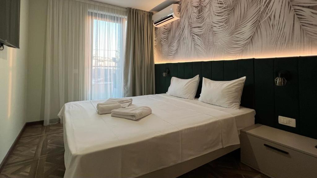 Luxury 4 Bedroom Penthouse with Pool, GYM and SPA view 5