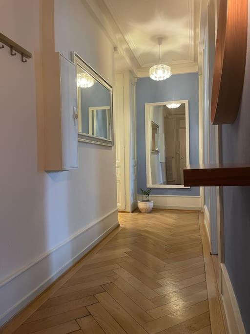 Central two-bedroom apartment