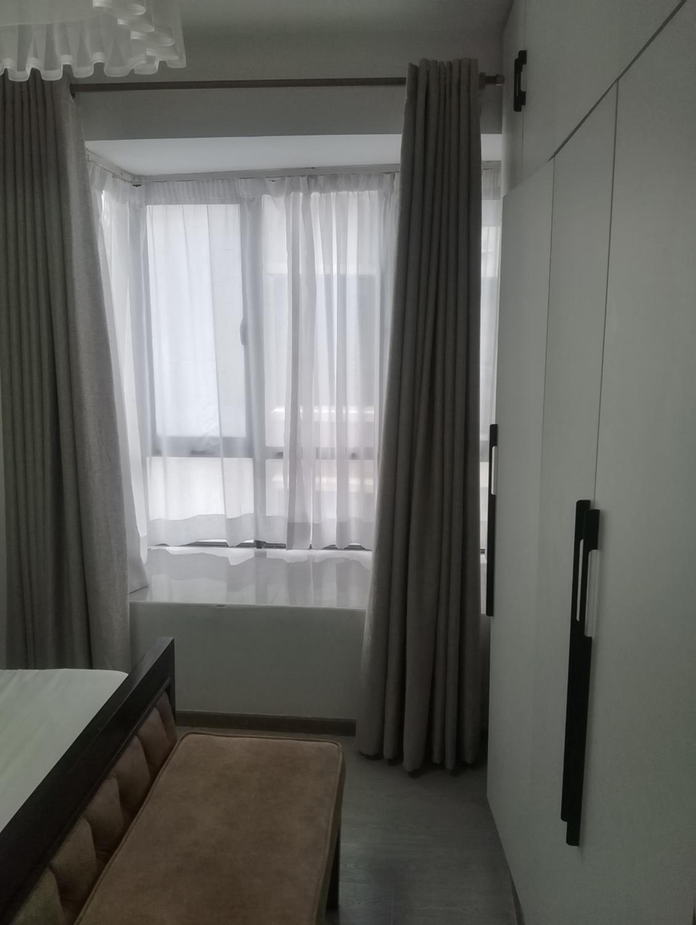 Excuisite 2 bedroom at royal garden apartments view 3