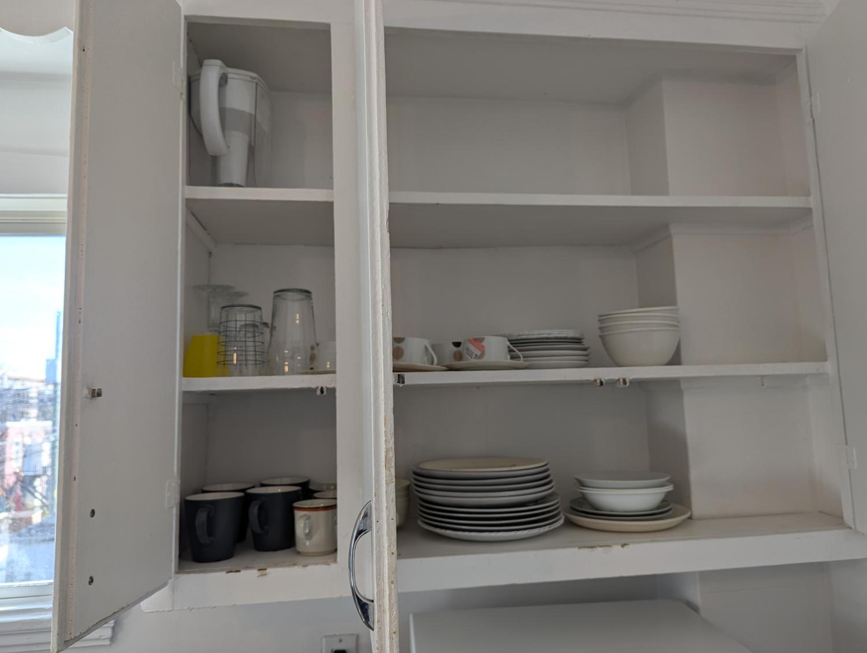 Comfy apartment close to Metro Monk station with self check in