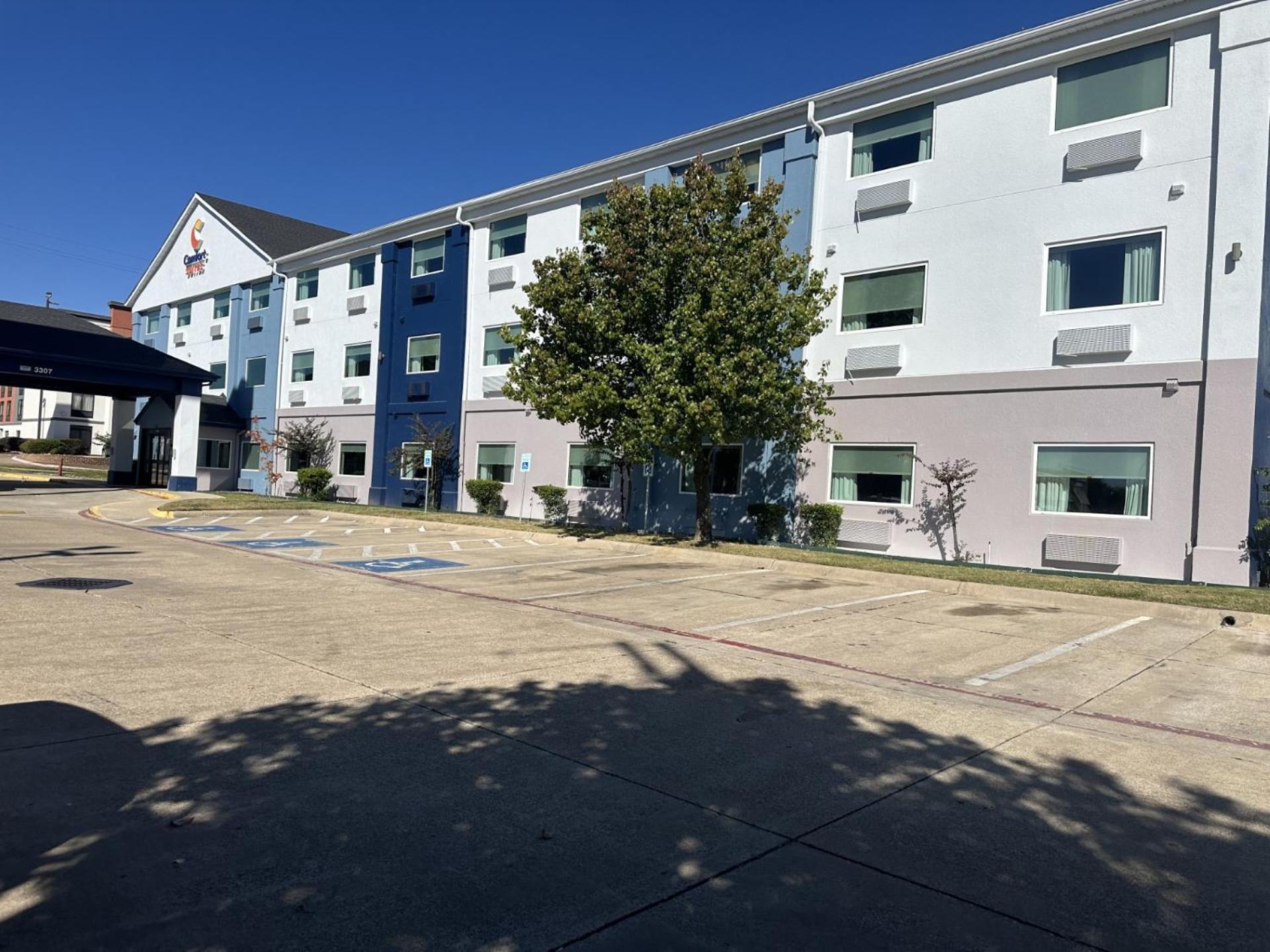 Longview Vacations - Comfort Suites Longview North - Property Image 3