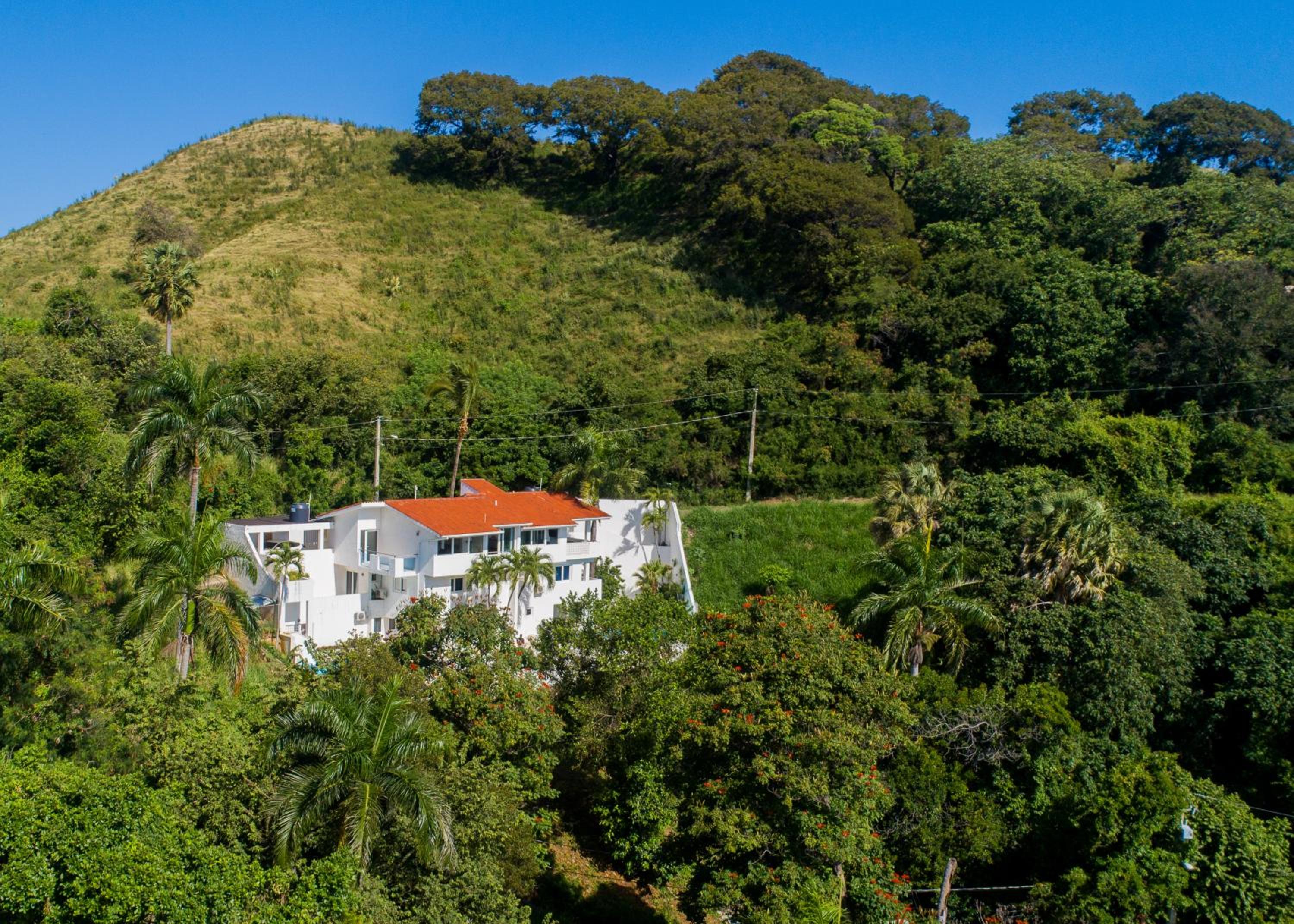 Casa Mango y Casa Jobo - Tropical Oasis with Mountain & Sea Epic views- Pool - Pool Table-10min drive to beach view 2