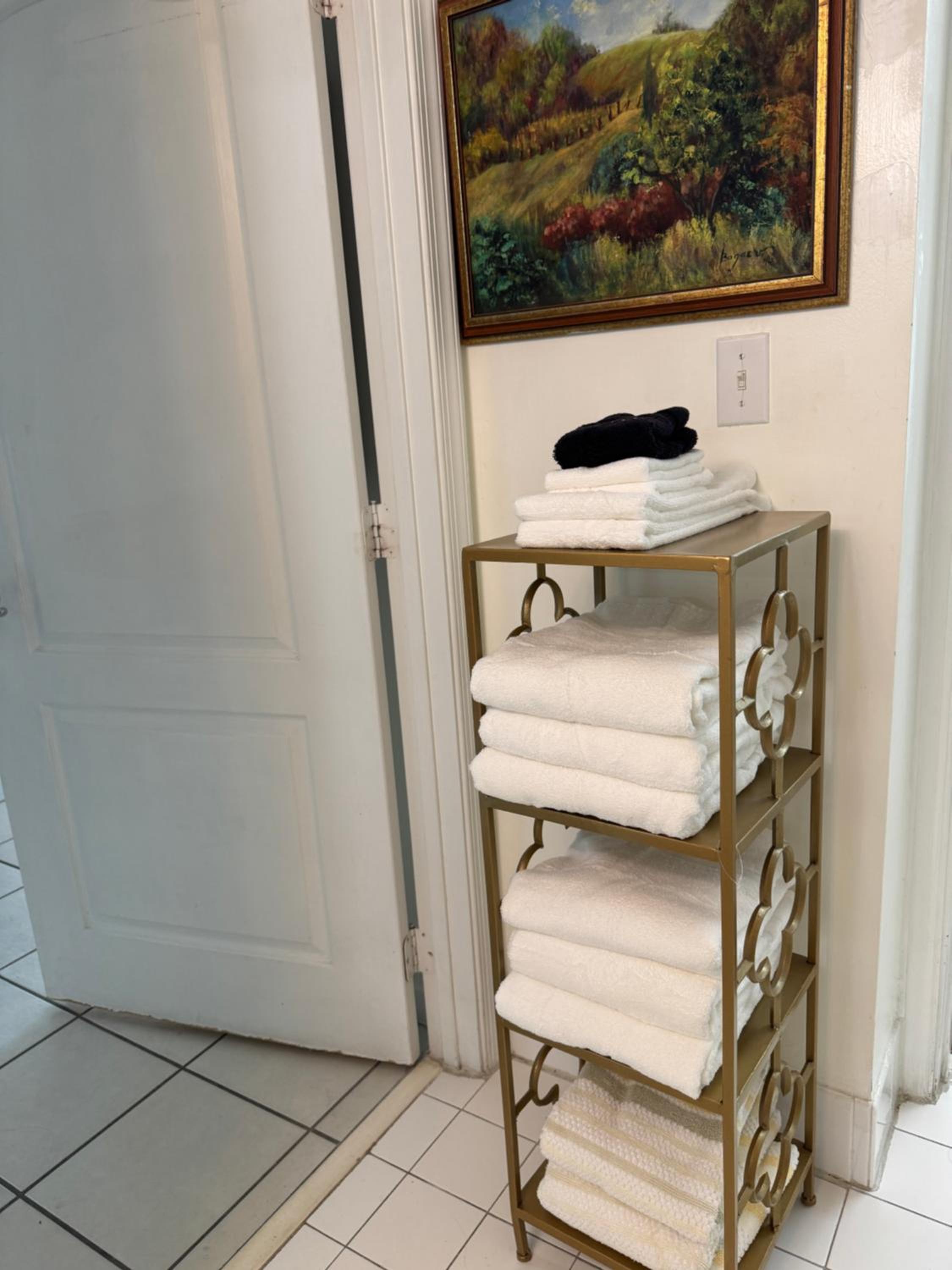 Brickell Apt with Bay Views, Pool, Free Parking