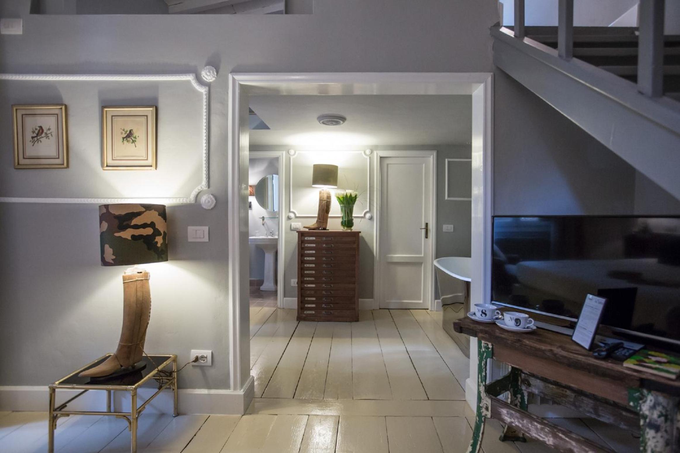 AdAstra Suites