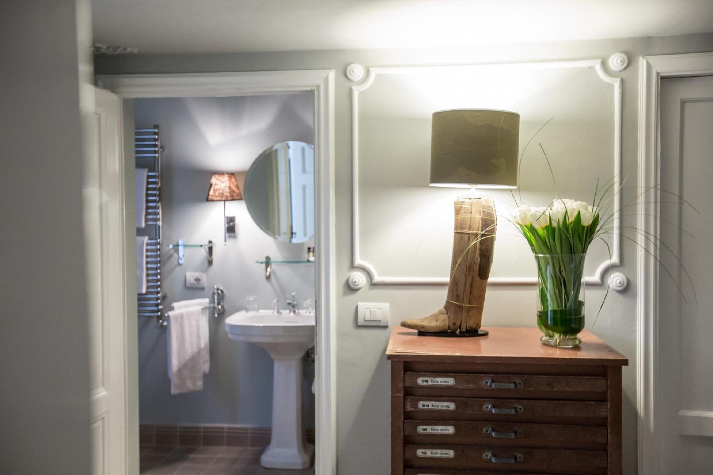 AdAstra Suites