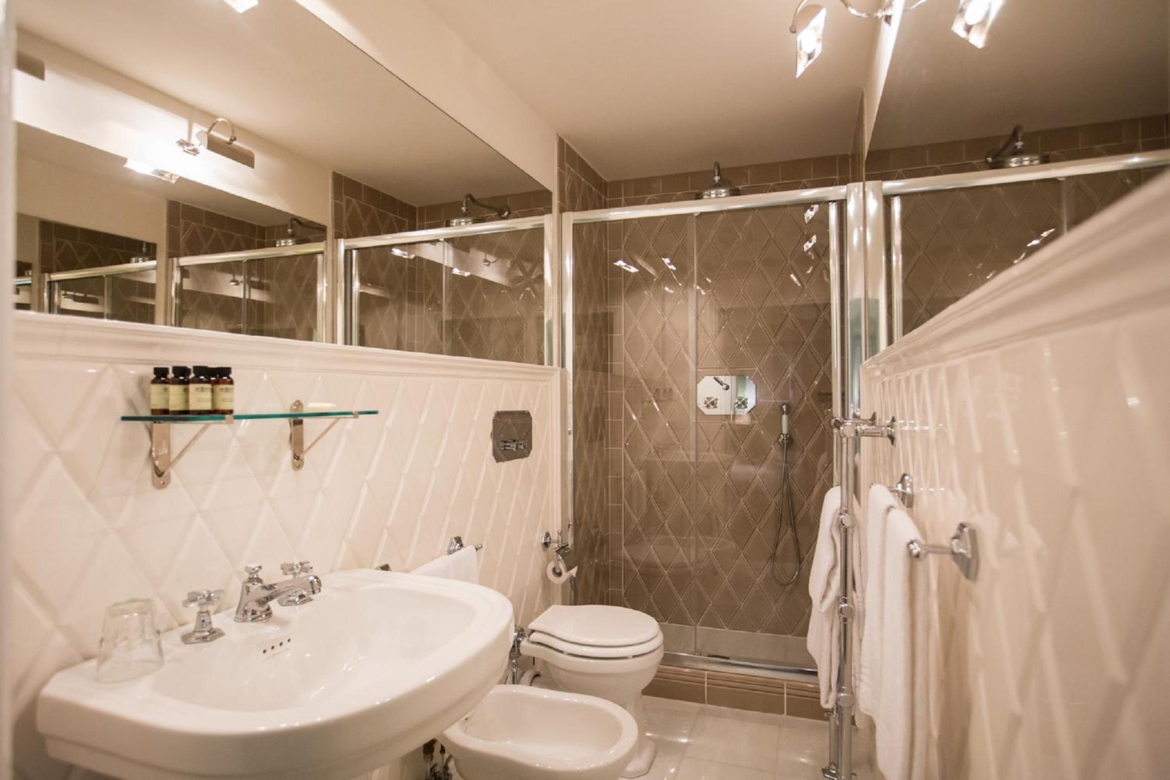 AdAstra Suites