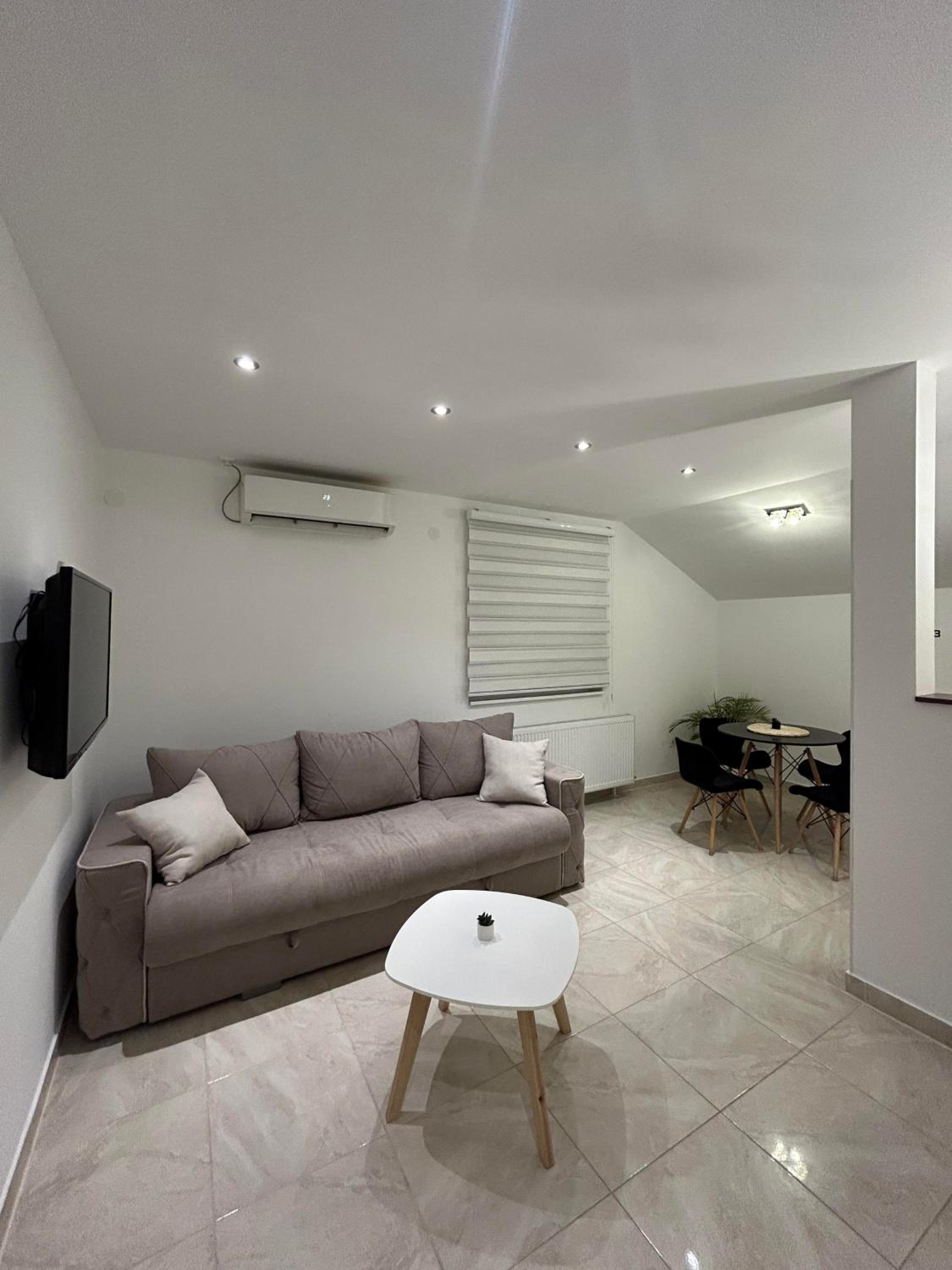 Apartman Cristal LUX