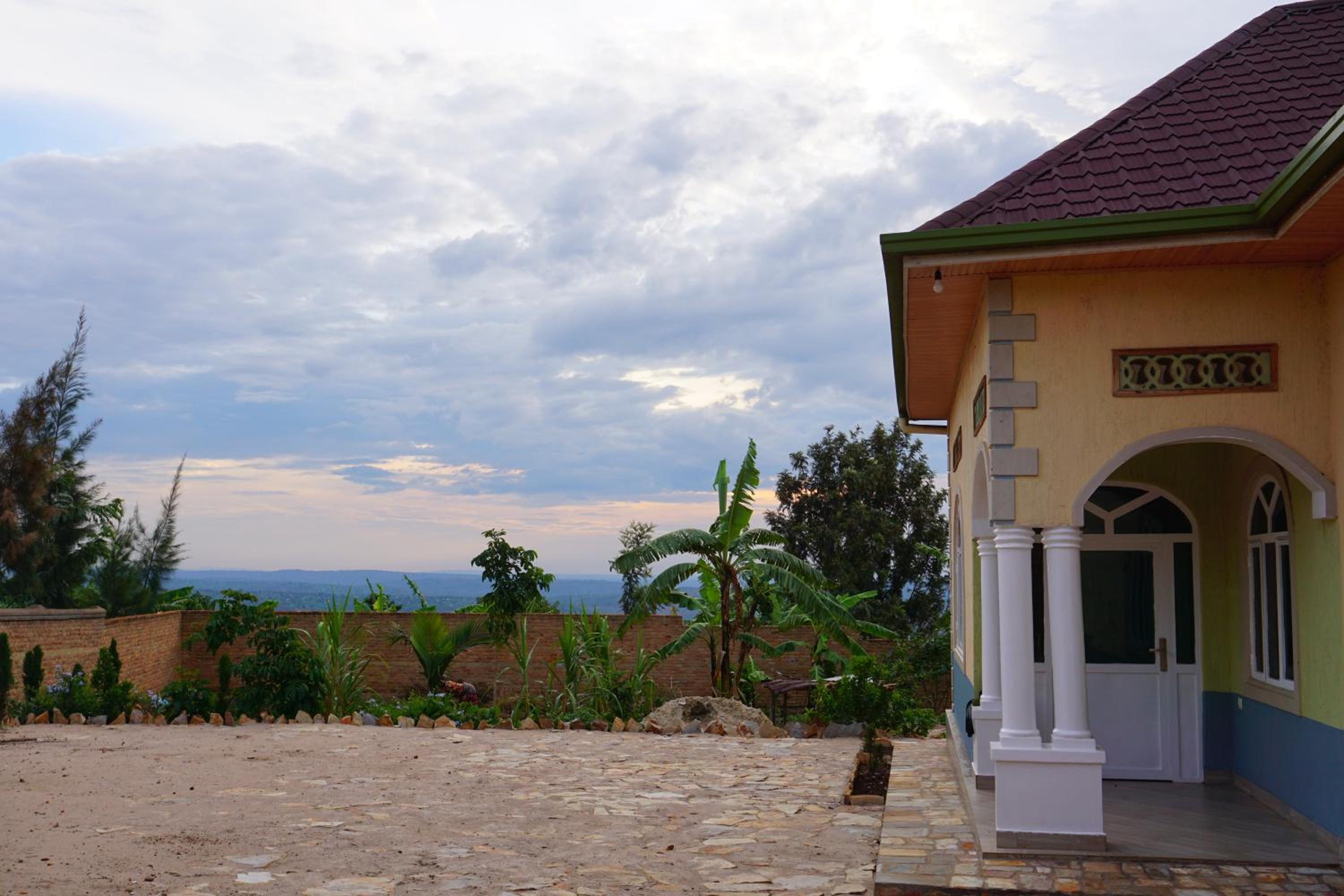 Akagera Sunset House