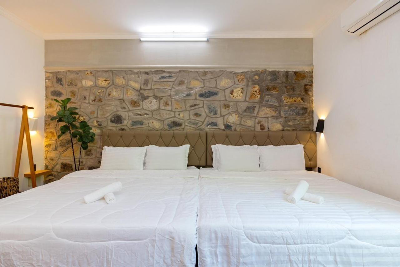 Sun Villa 33 Phan Huy Ích - Phòng Khách Có Máy Lạnh view 4
