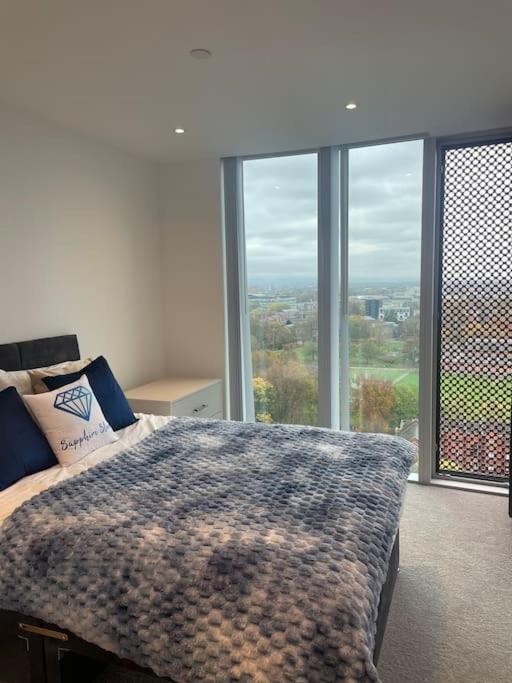 Designer Deansgate Den view 2
