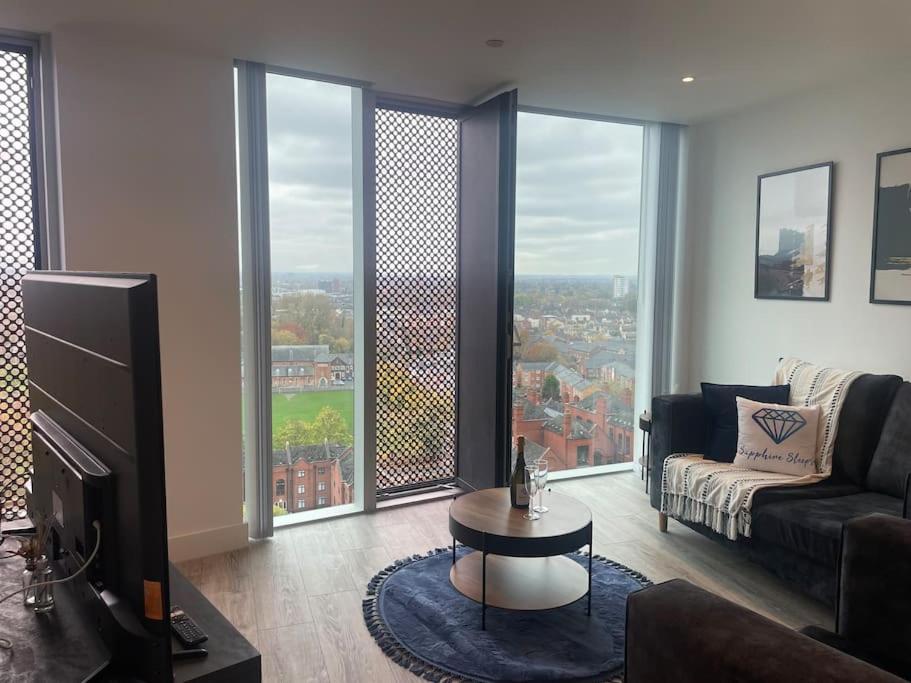 Designer Deansgate Den view 3