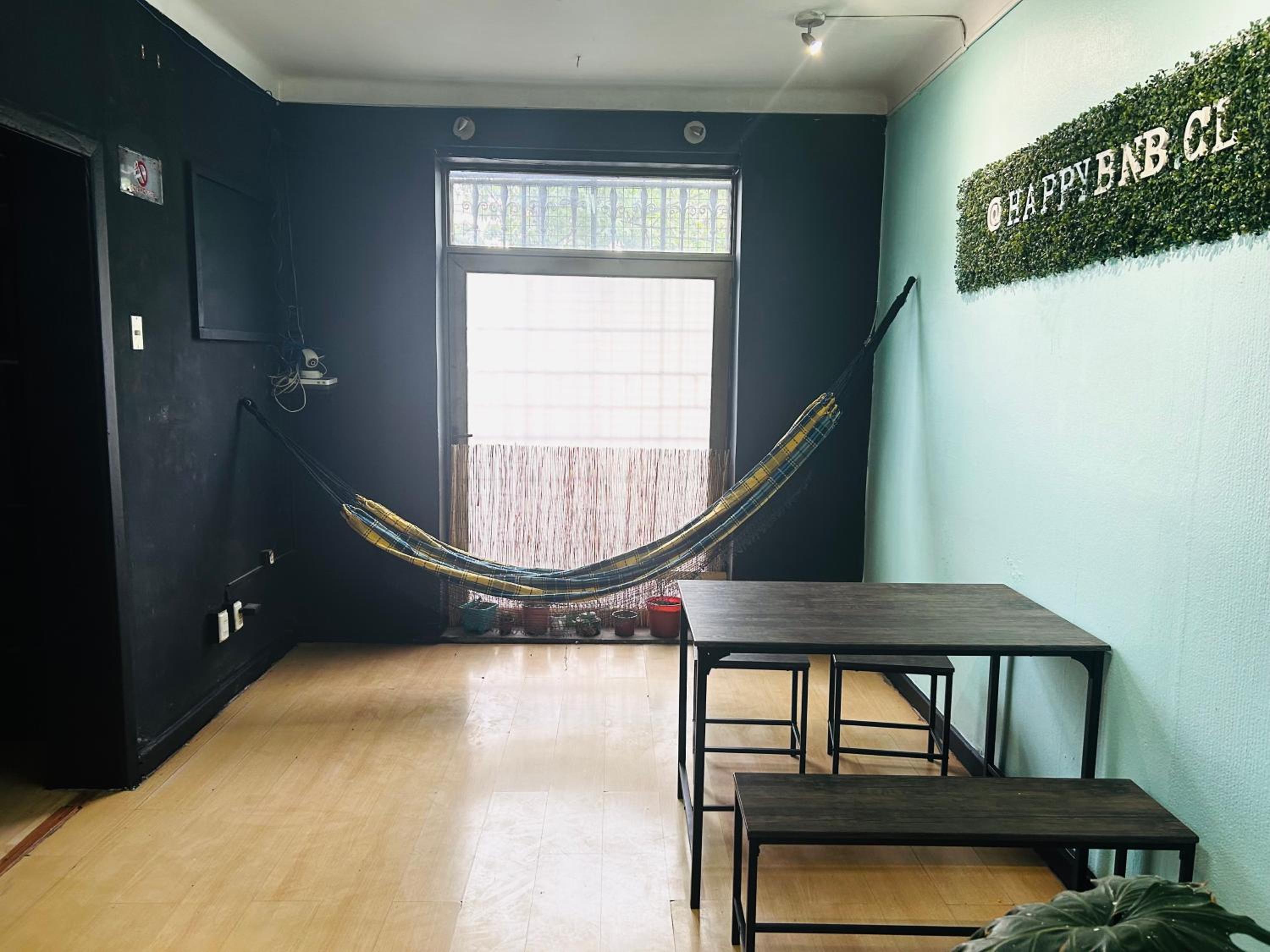 Happy Hostel