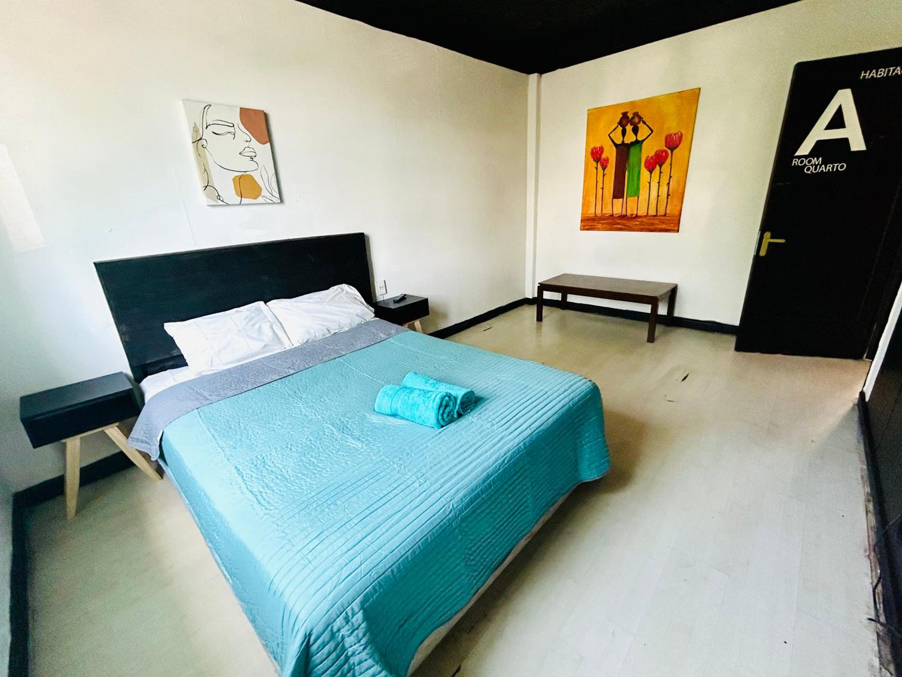 Happy Hostel