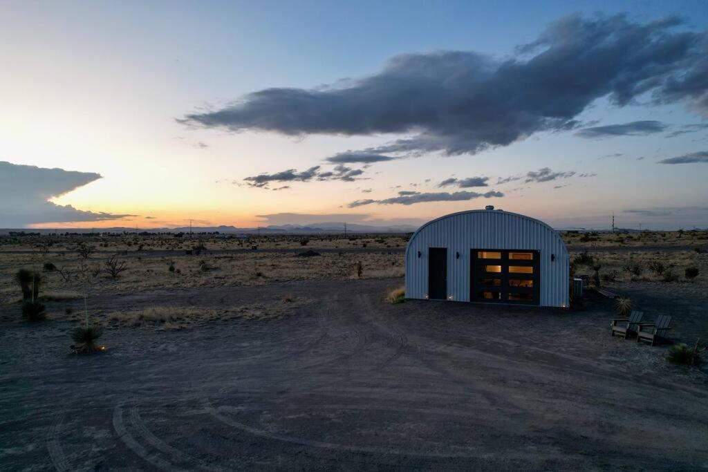 Desert Sky - Modern Oasis on 5 Acres in Marfa