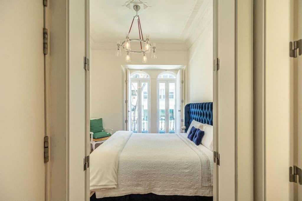 Apartment with Terrace 5 Minutes from Marquês de Pombal view 3