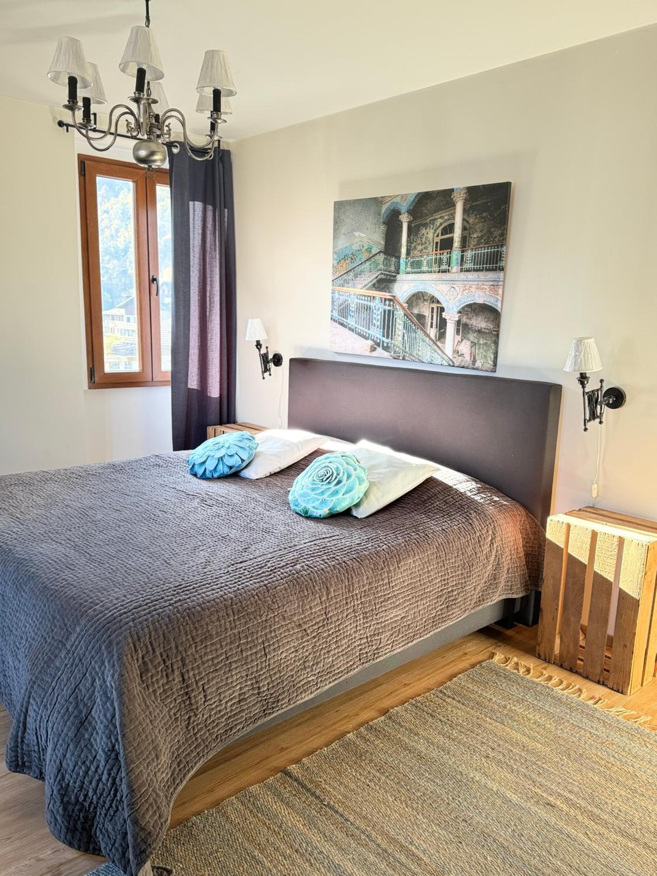 Appartement 70m2, entrée autonome, lit 180x200, terrasse privée, parking gratuit