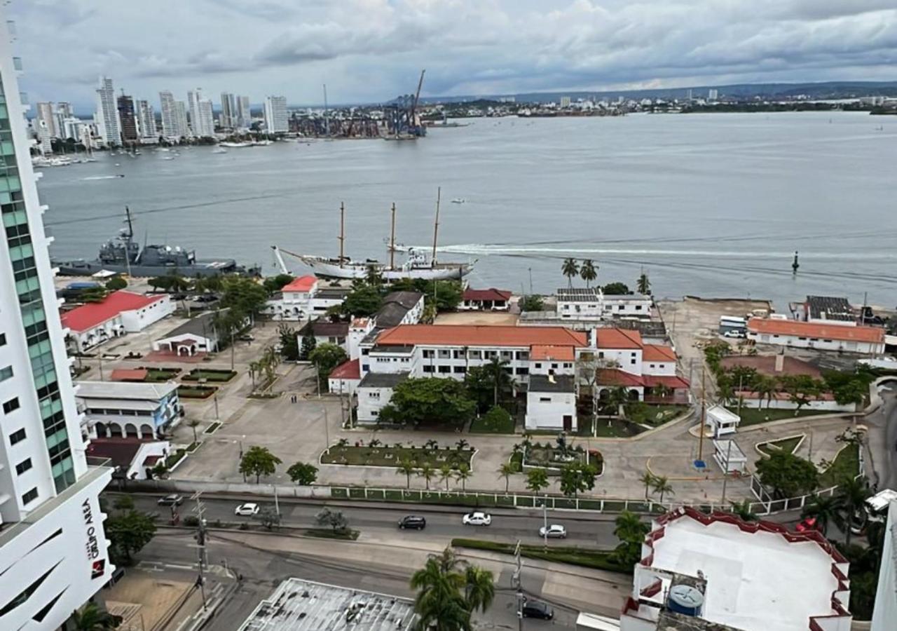 Vista de lujo al mar y la bahía