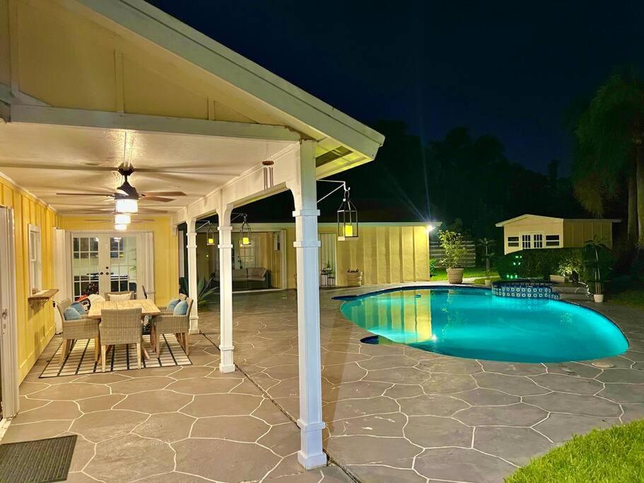 MIAMI EXCLUSIVE 5-BR Spacious House with pool