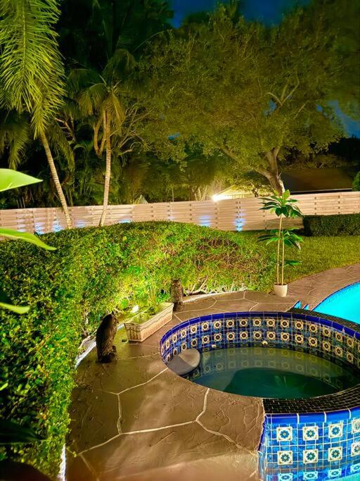 MIAMI EXCLUSIVE 5-BR Spacious House with pool
