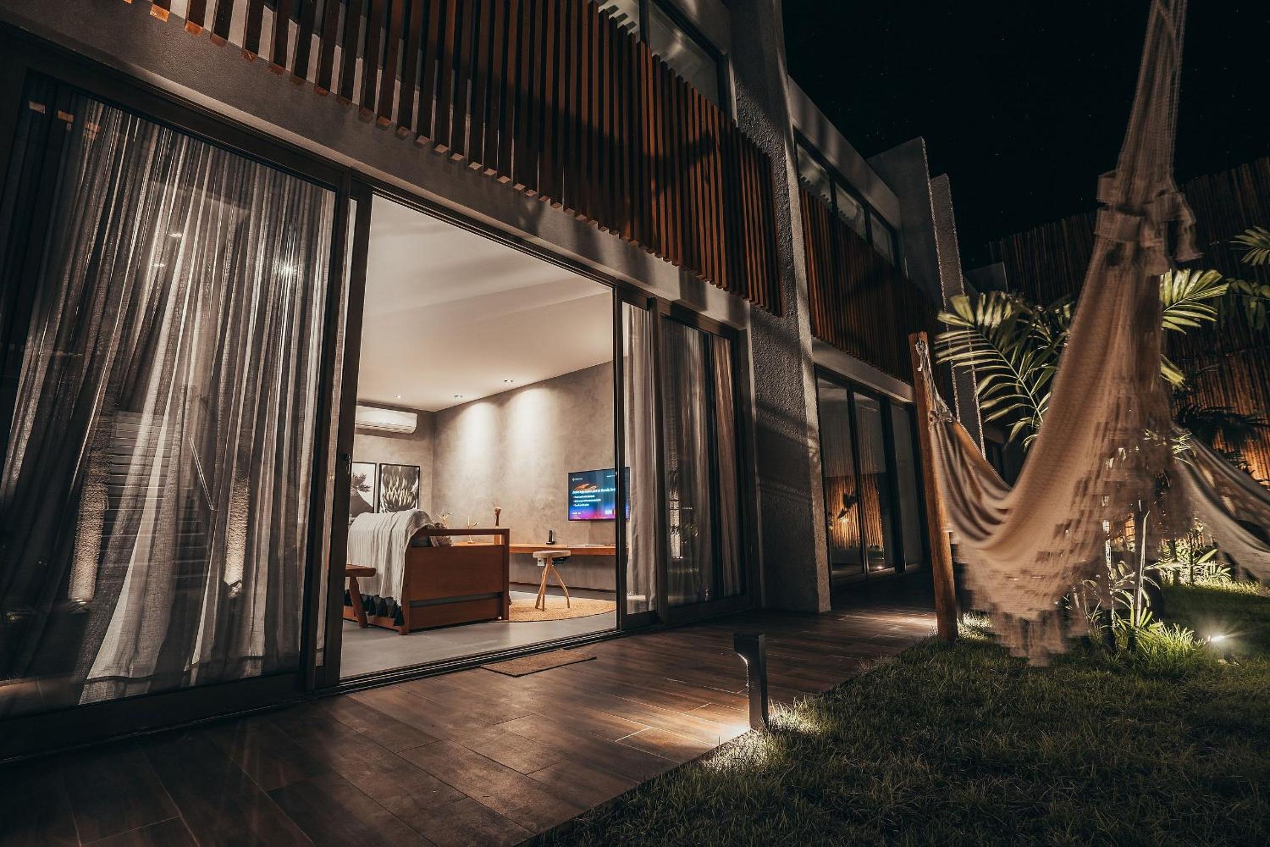 Villa Naluri Frente Mar em Japaratinga por Quarto à Vista