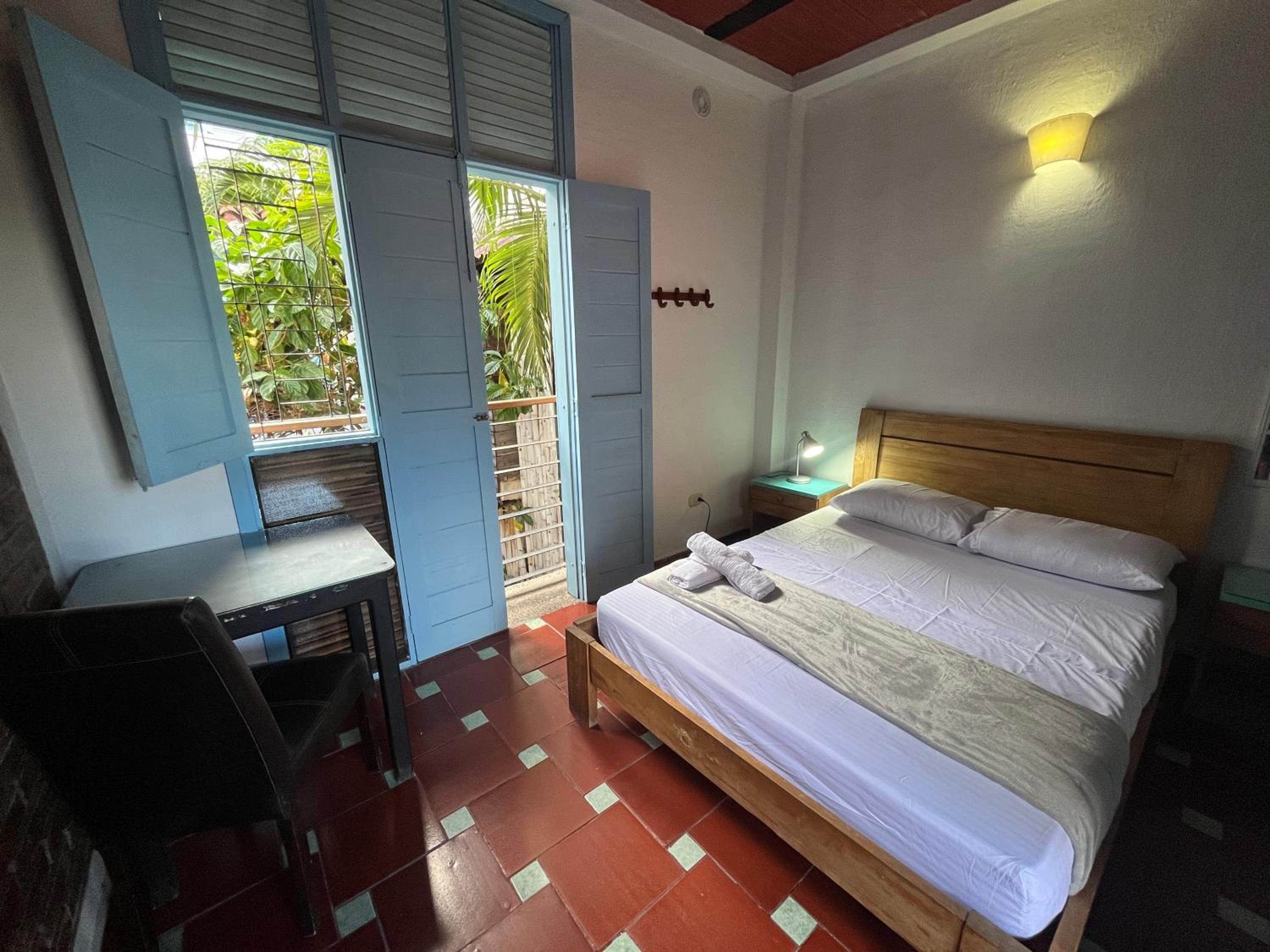 Sana Mar Hostel & Eco-Café