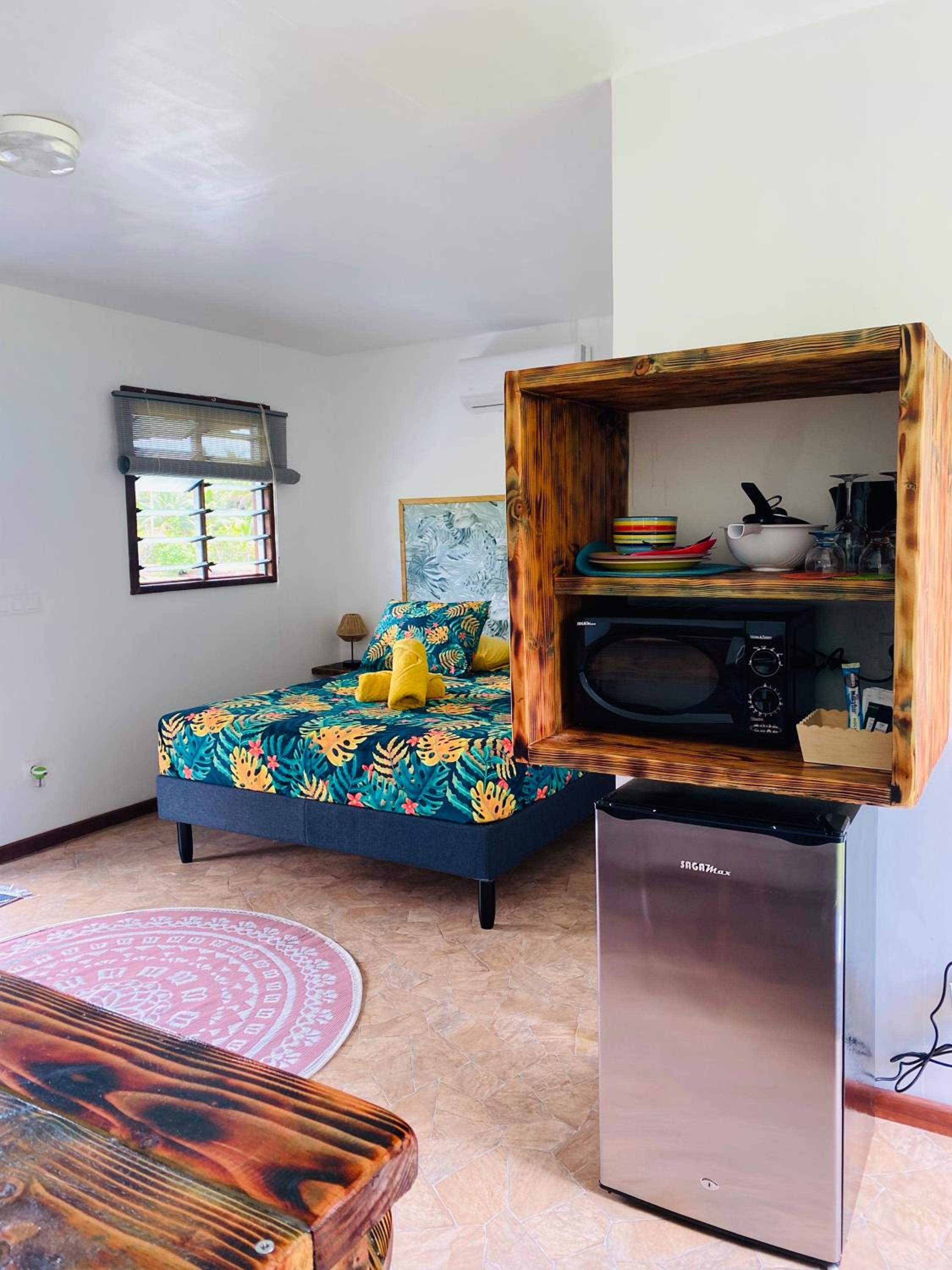 Huahine Serenity Cottage view 3