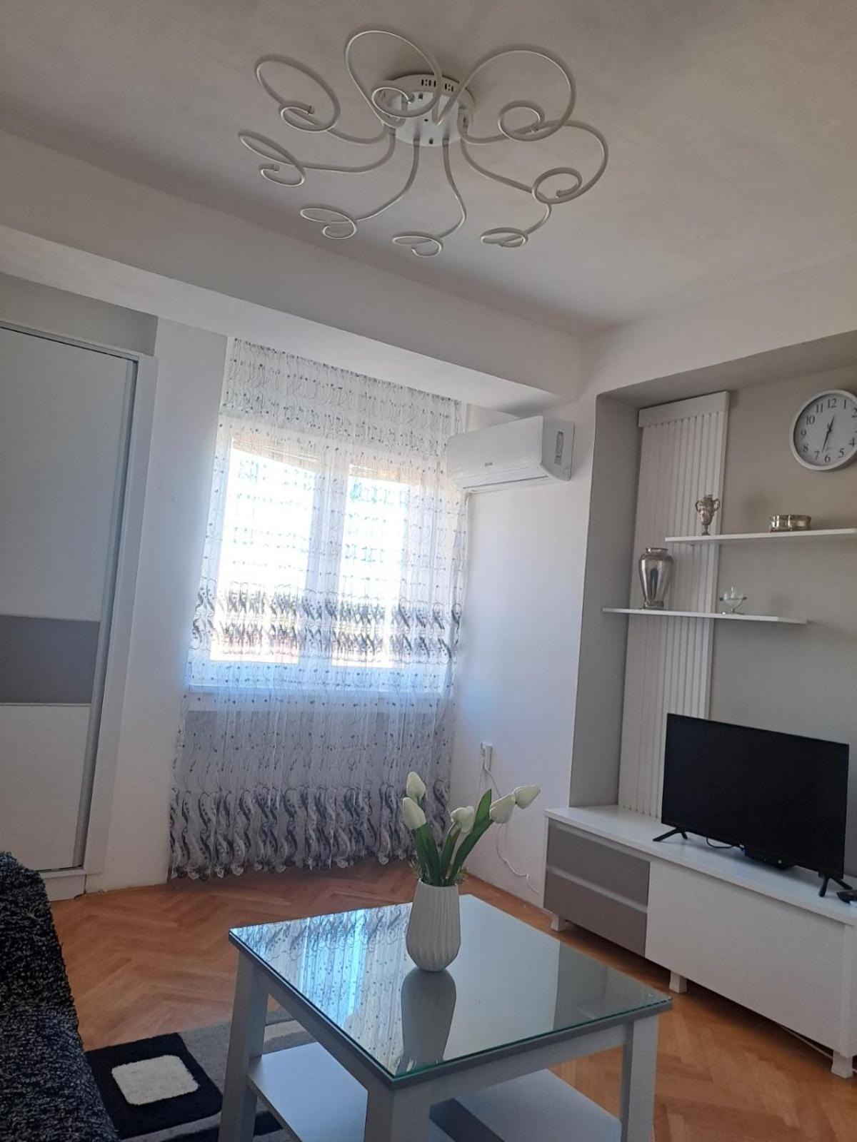 Angela Apartments
