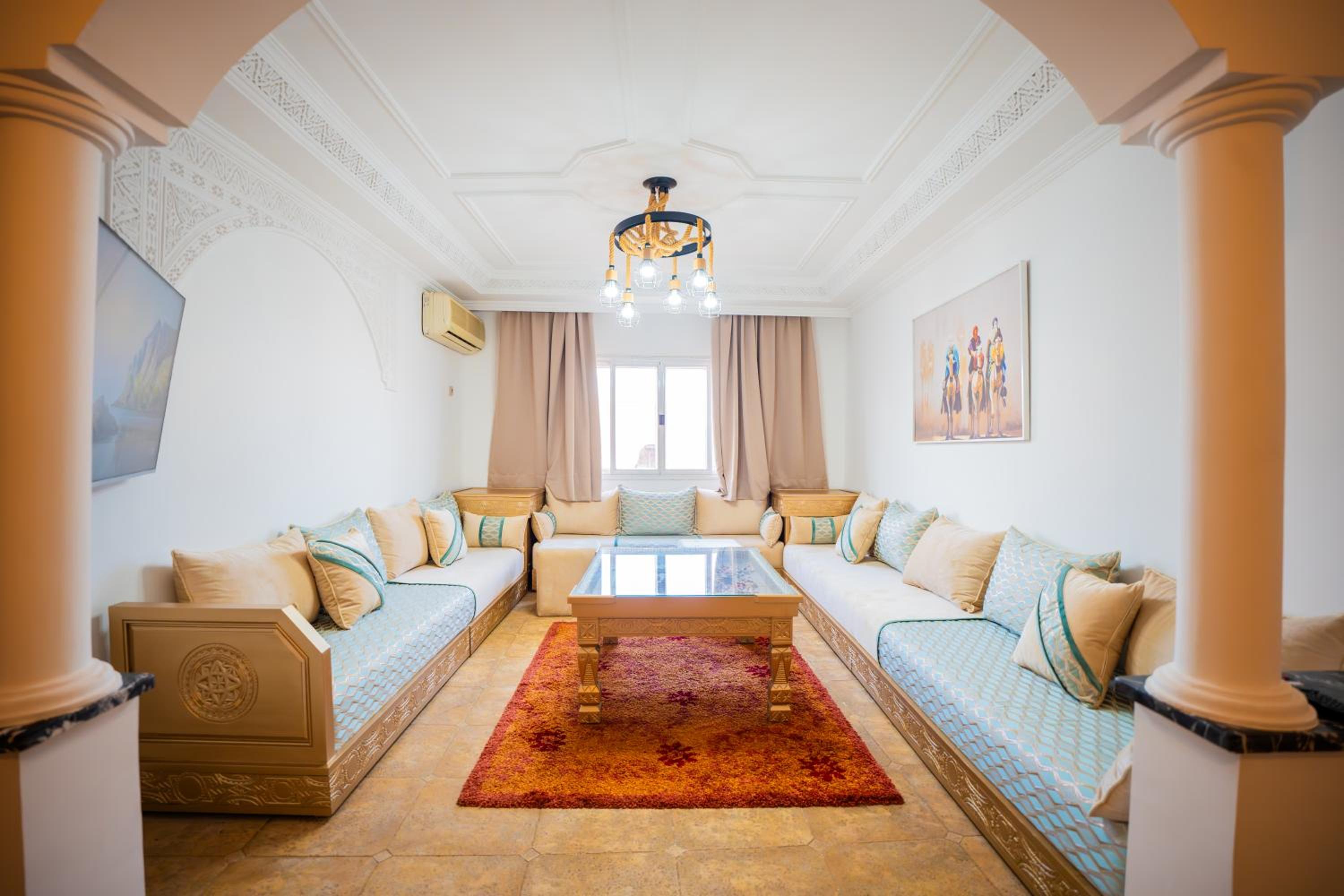 Charming art-inspired apartment