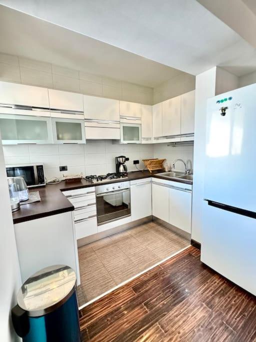 Great Apartment in Musicians Building