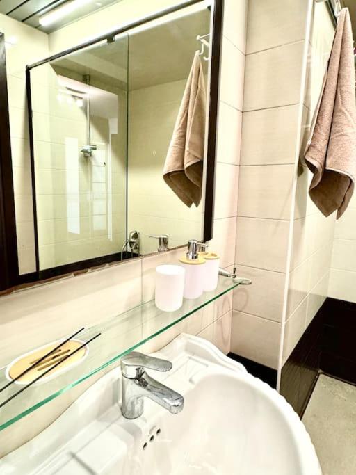Great Apartment in Musicians Building