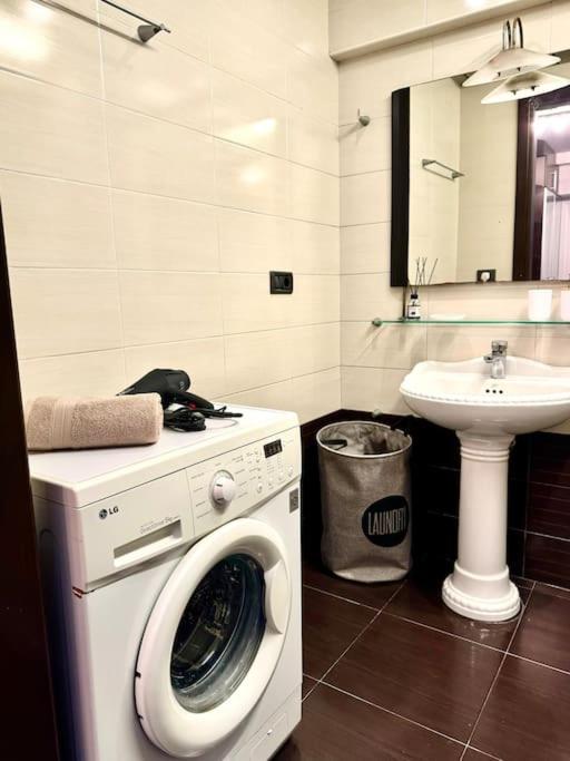 Great Apartment in Musicians Building