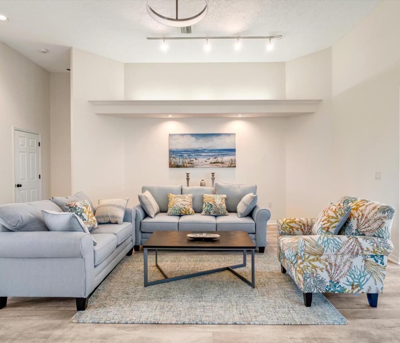 Siesta Key Marvel Pool SPA Deeded Beach Access view 3