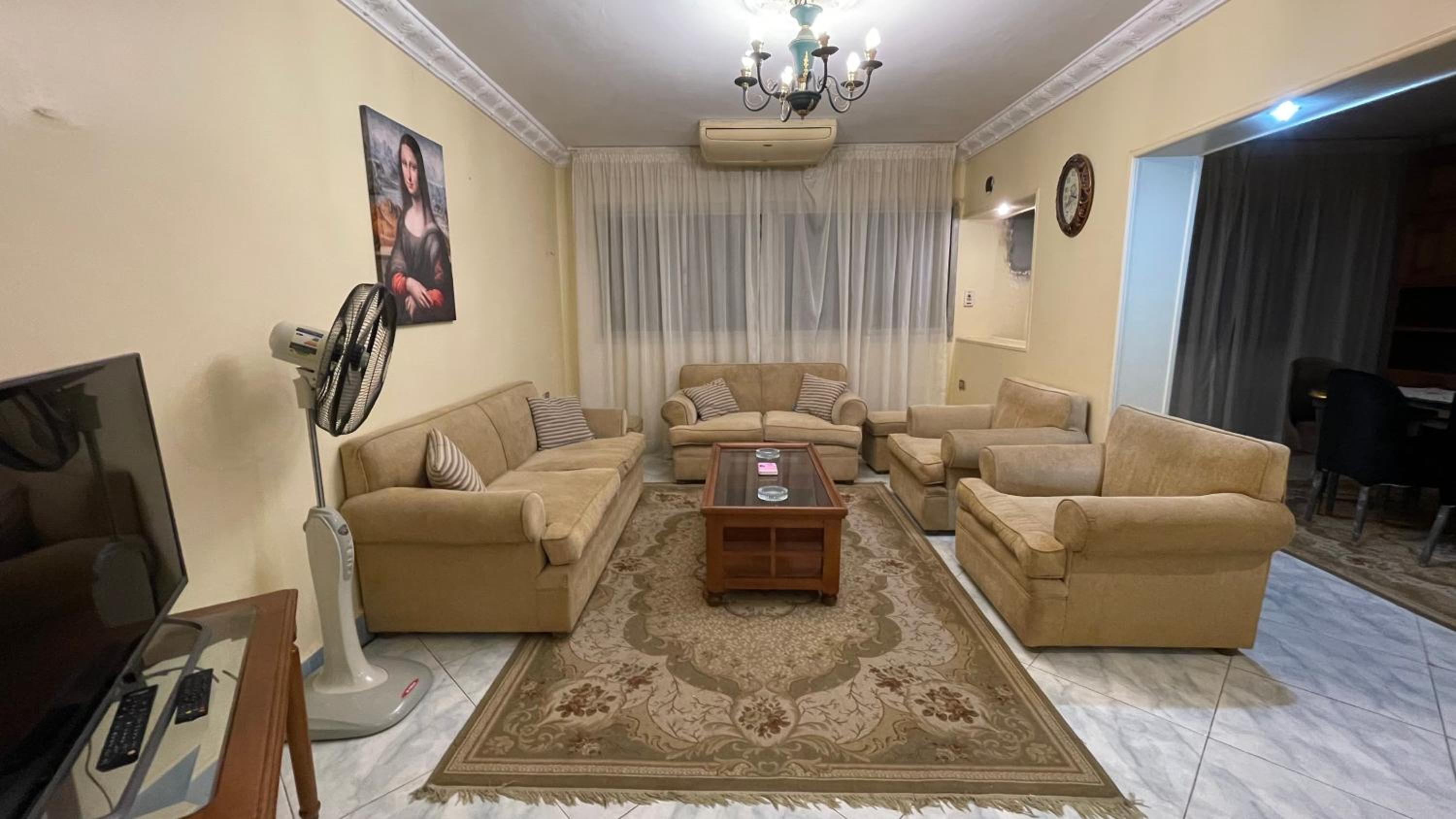 New Cozy Apartment 10 Minutes away from Cairo Airport and all Amenities bedside Radisson Blu Hotel